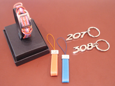 グッズ入荷しました☆