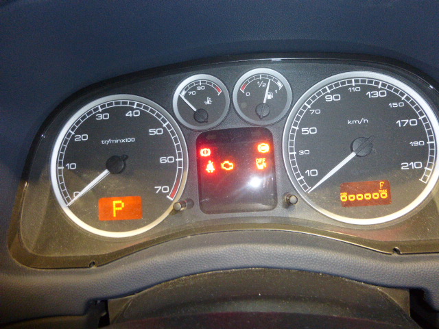 警告灯点灯！！