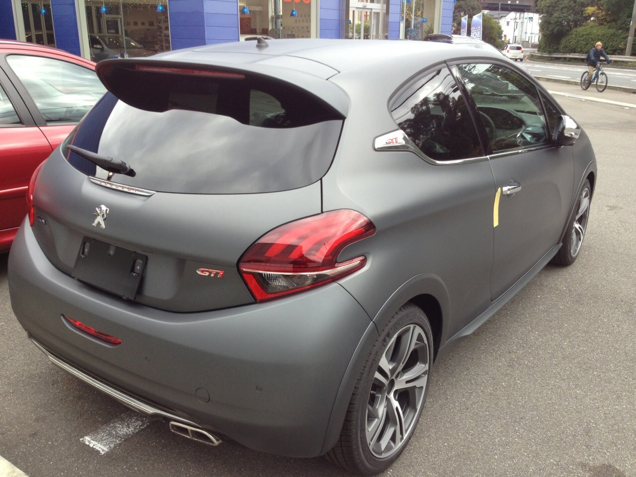 208GTi  ICE SILVER