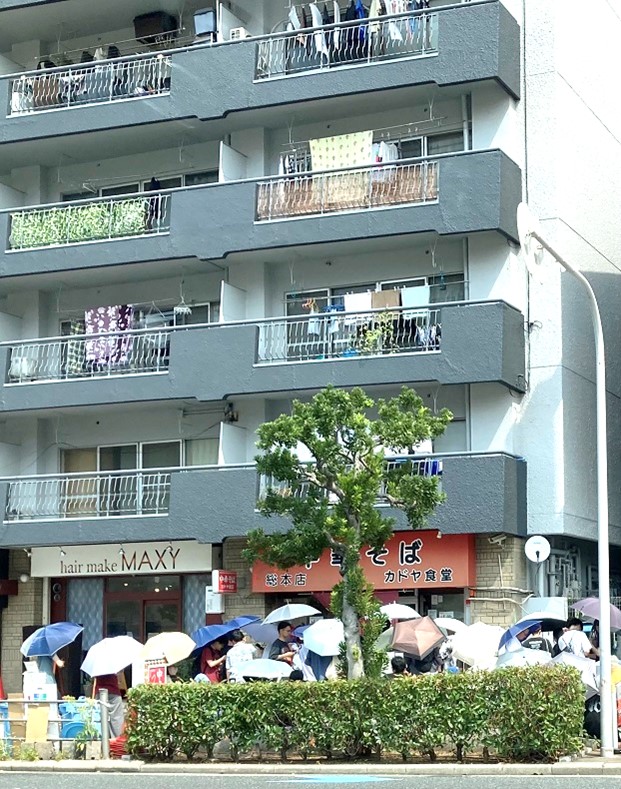大行列！カドヤ食堂 総本店✨🍜