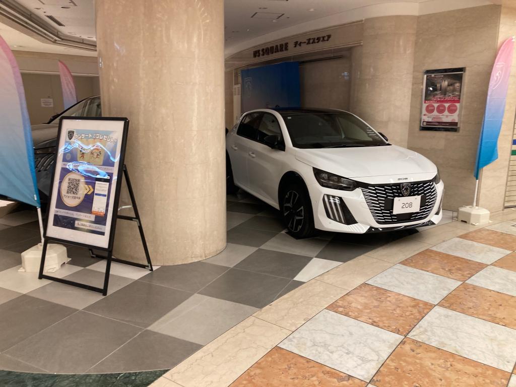 プジョー来たる！　出張展示会　IN　ディアモール大阪！！