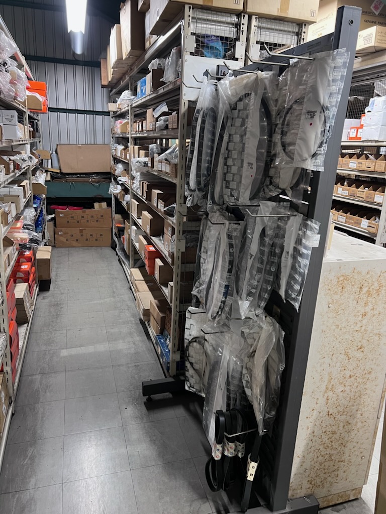 部品がいっぱい