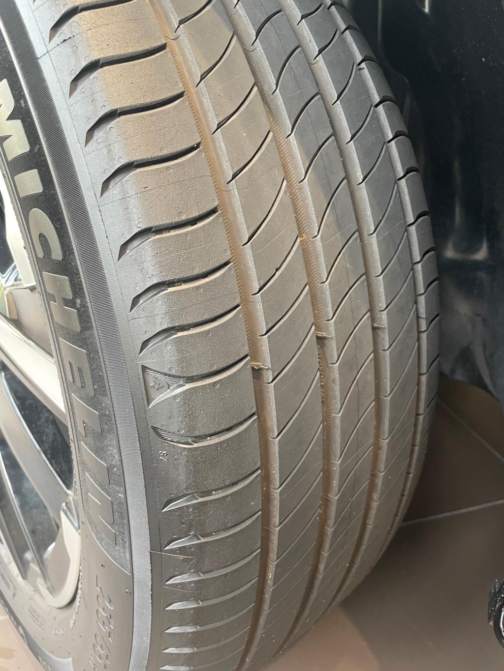🚘定期的なタイヤのチェックを🛞❗️