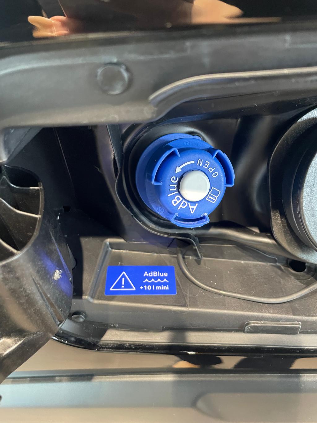 💡 AdBlue®（アドブルー）とは？